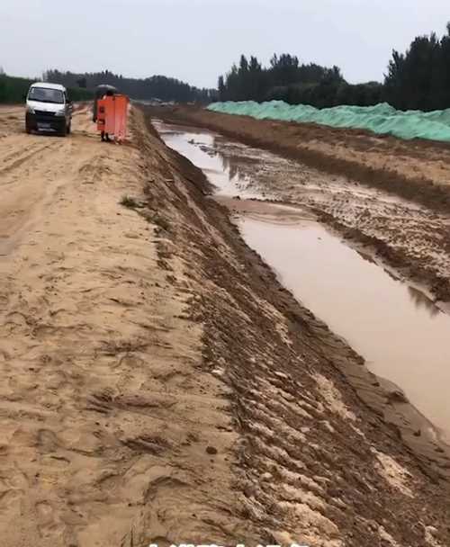 南京雨花台区河道降水
